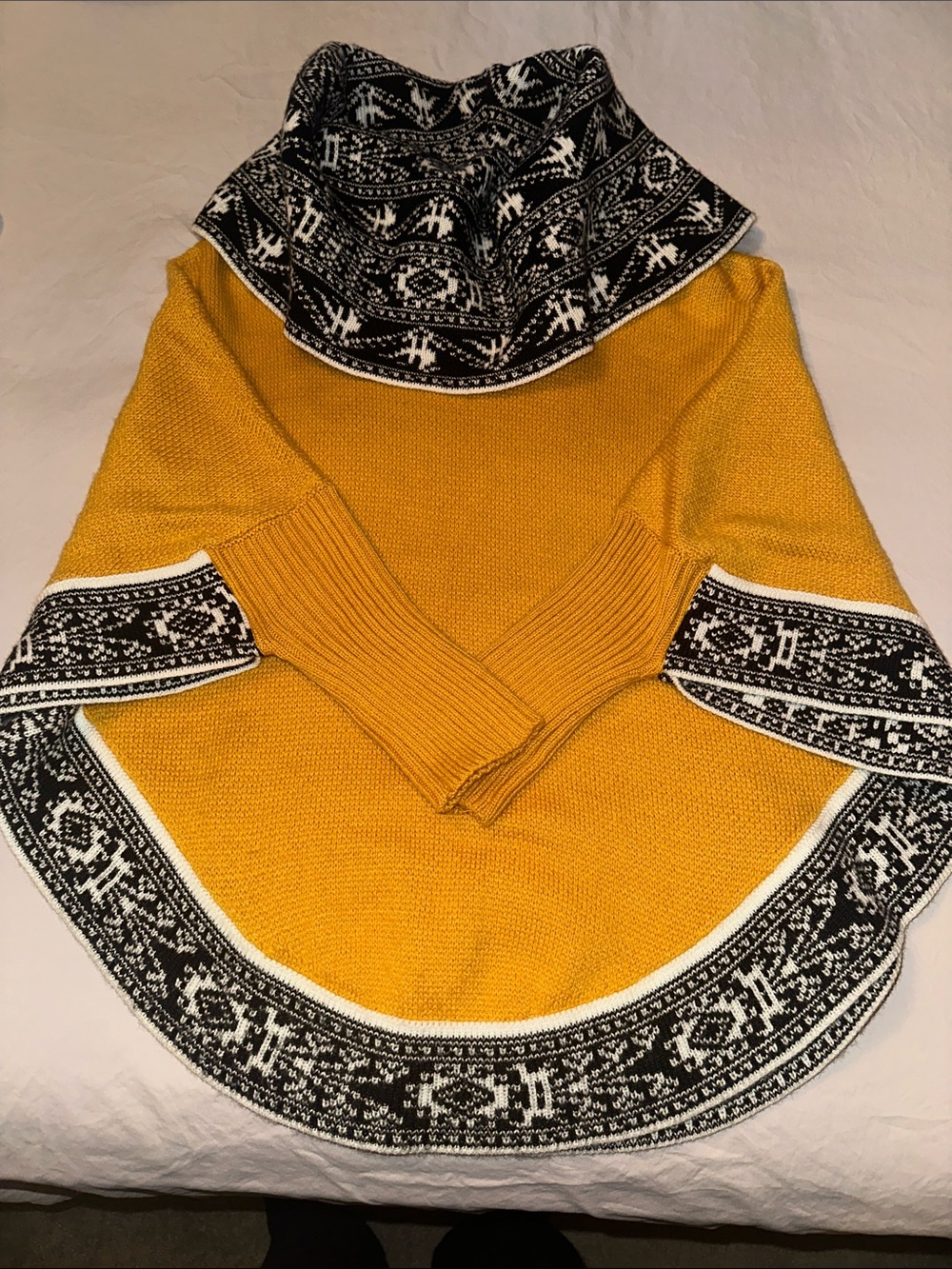 Peruvian Poncho one size wool/alpaca very warm cozy for winter time